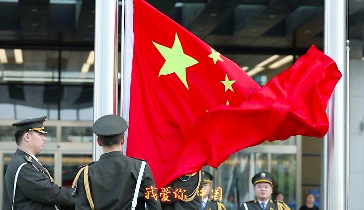 逃离空旷大街