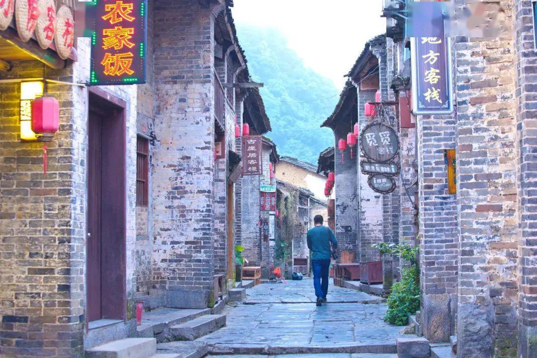 千余款商品上新,满场龙腾虎跃的Olé精品超市你见过吗?